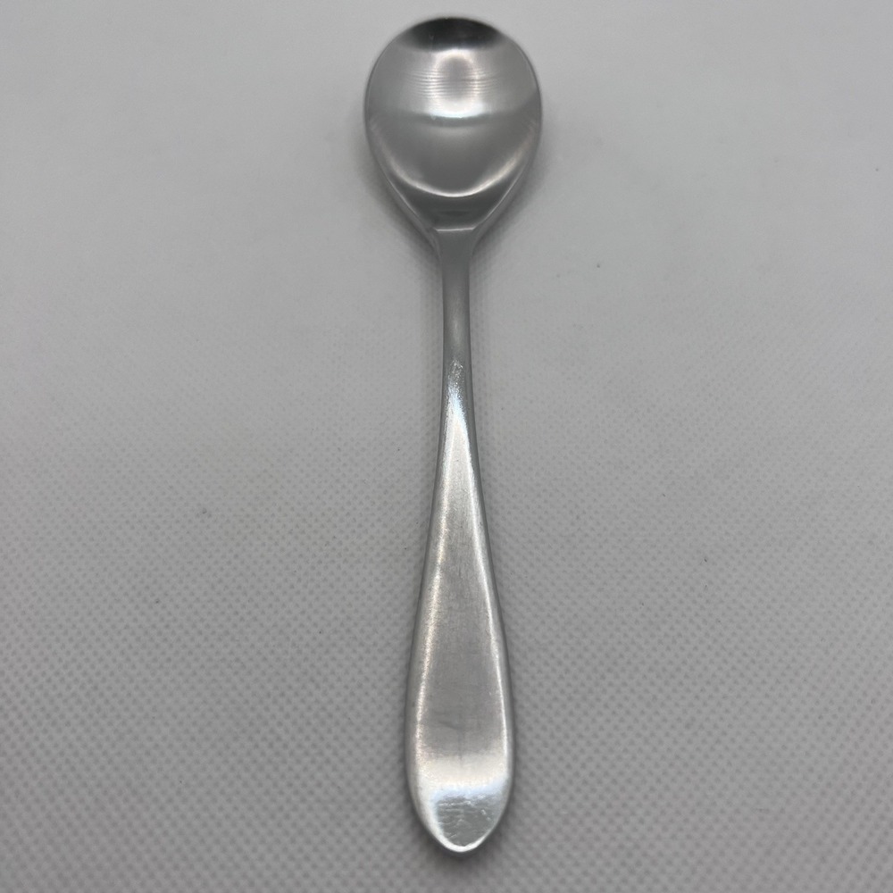 Robert Welch Meridian Satin Dinner Spoon 7.75" Stainless Flatware Replacement